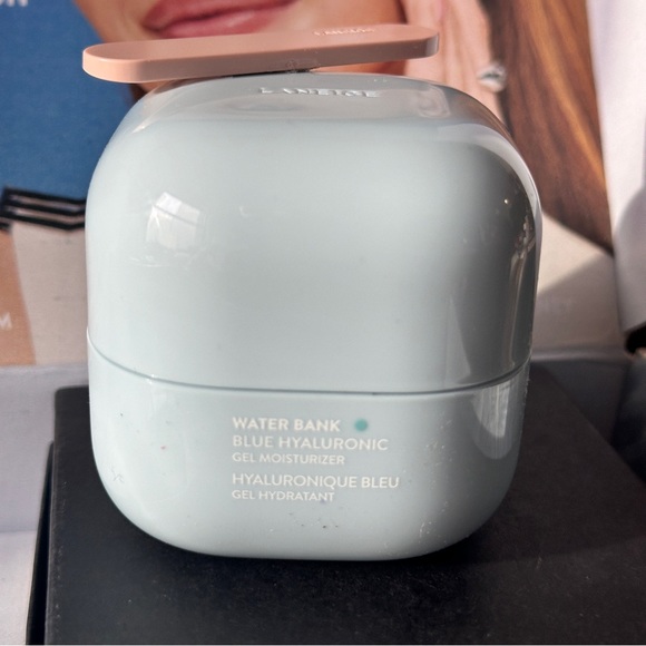 Laneige WATER BANK BLUE HYALURONIC GEL MOISTURIZER - combination skin - Picture 9 of 14